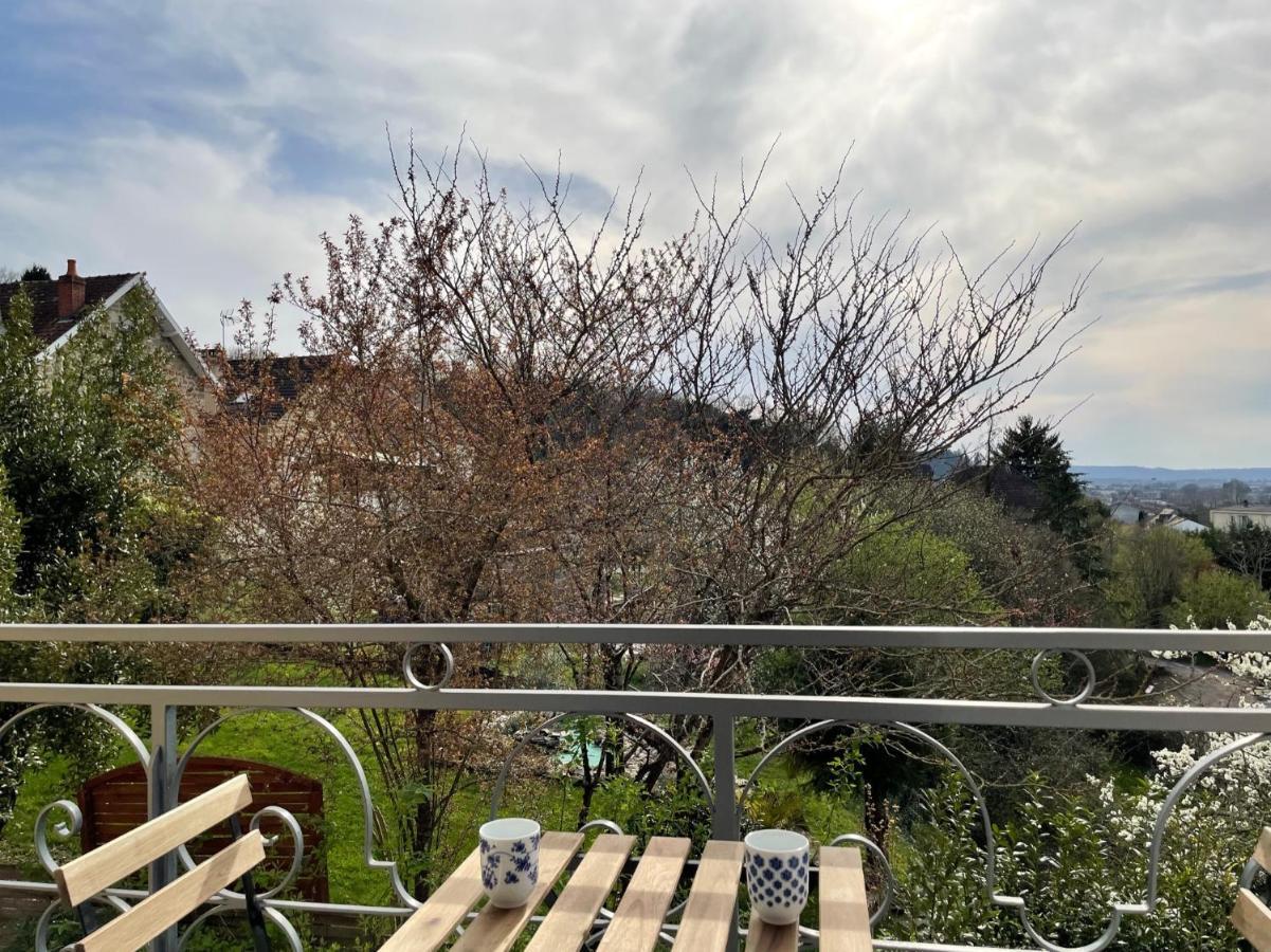 Mon Appart'Hotel - Climatisation Avec Parking Gratuit Μπριβ-λα-Γκαγιάρντ Εξωτερικό φωτογραφία